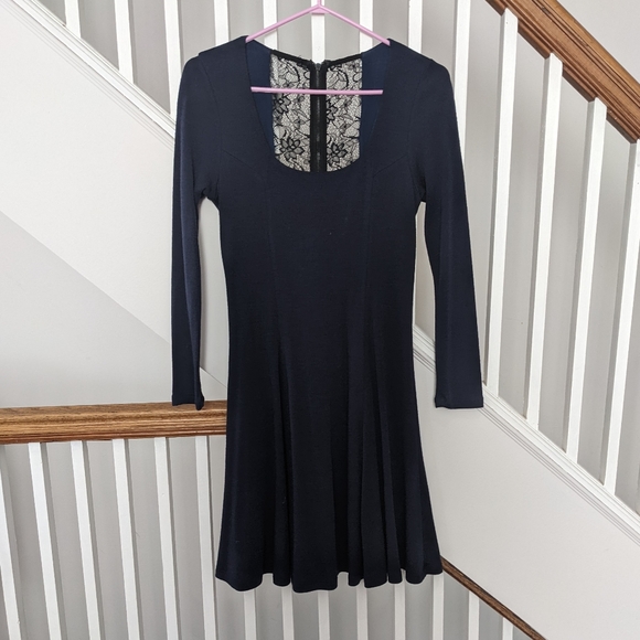 NWOT Alice and Olivia Navy Blue scoop neck, lined skater dress with lace… - Picture 10 of 12